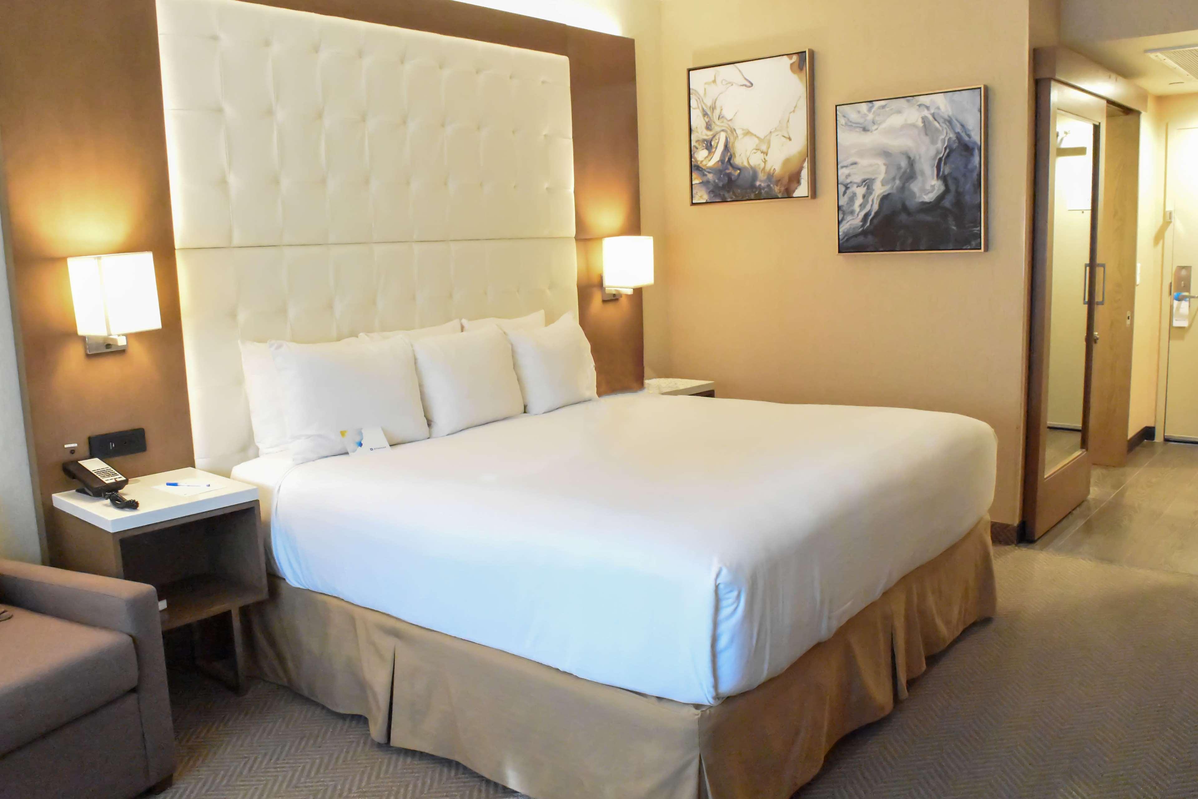 Wyndham Anaheim Hotel Екстериор снимка