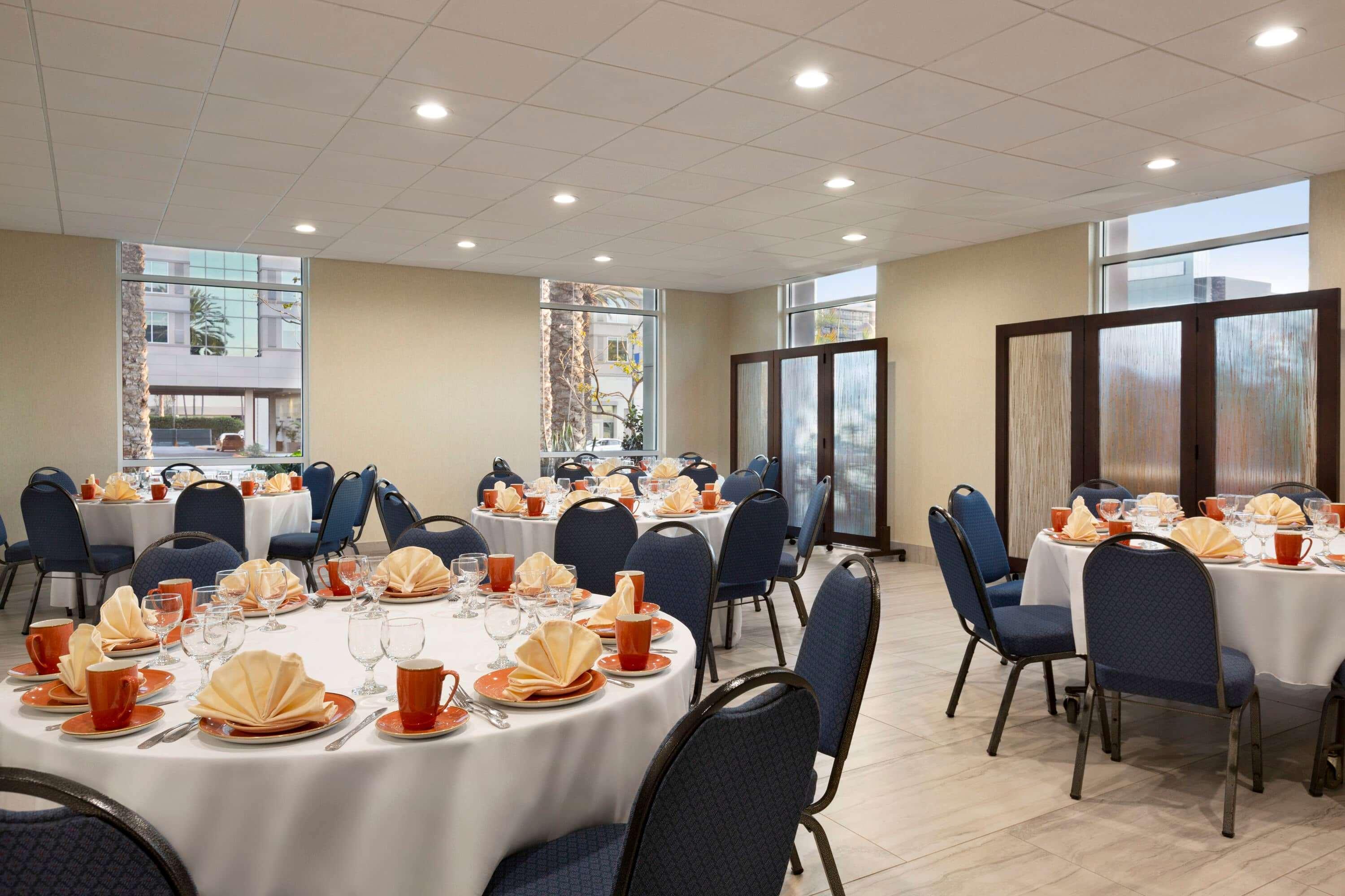 Wyndham Anaheim Hotel Екстериор снимка