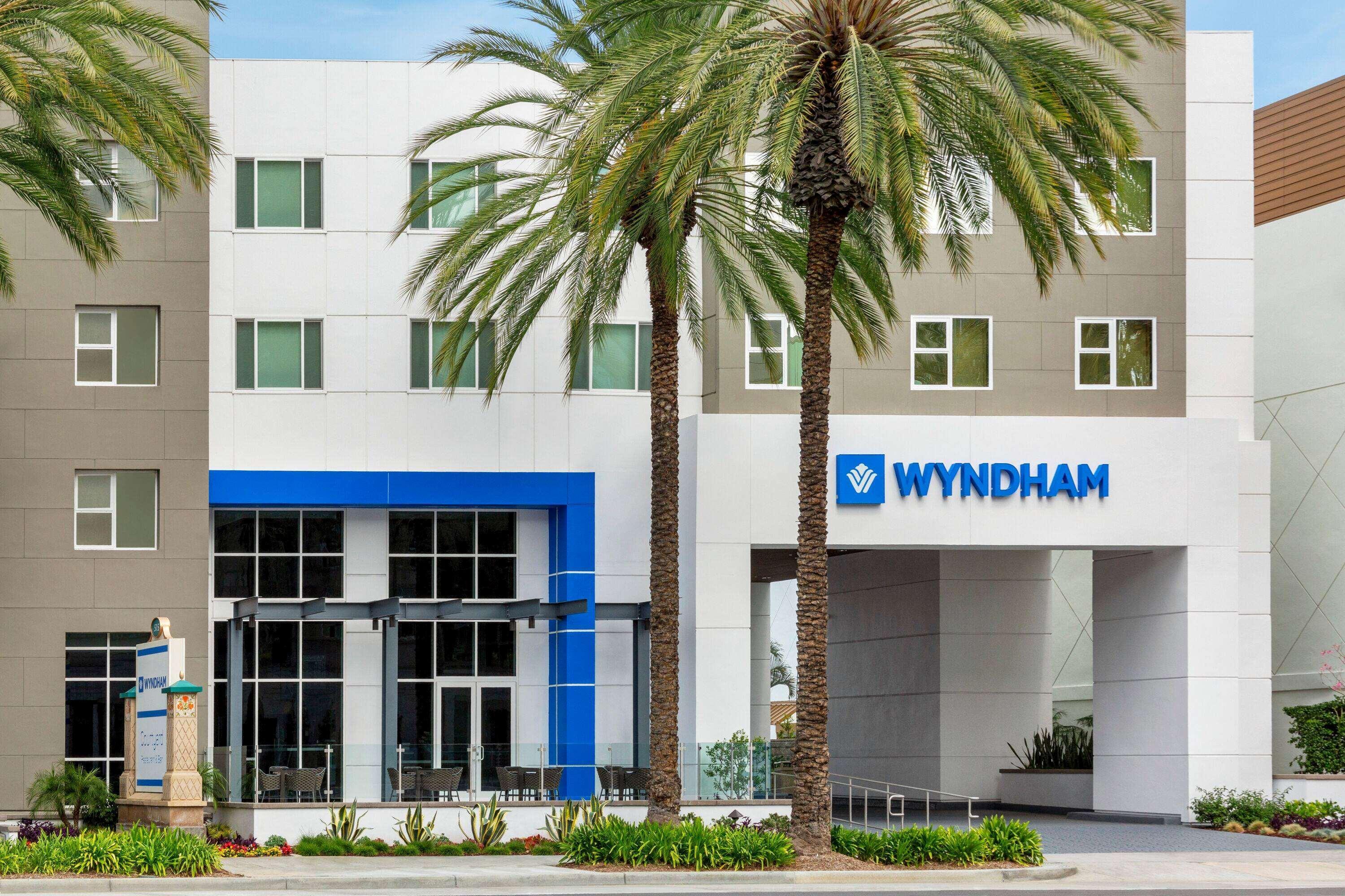 Wyndham Anaheim Hotel Екстериор снимка