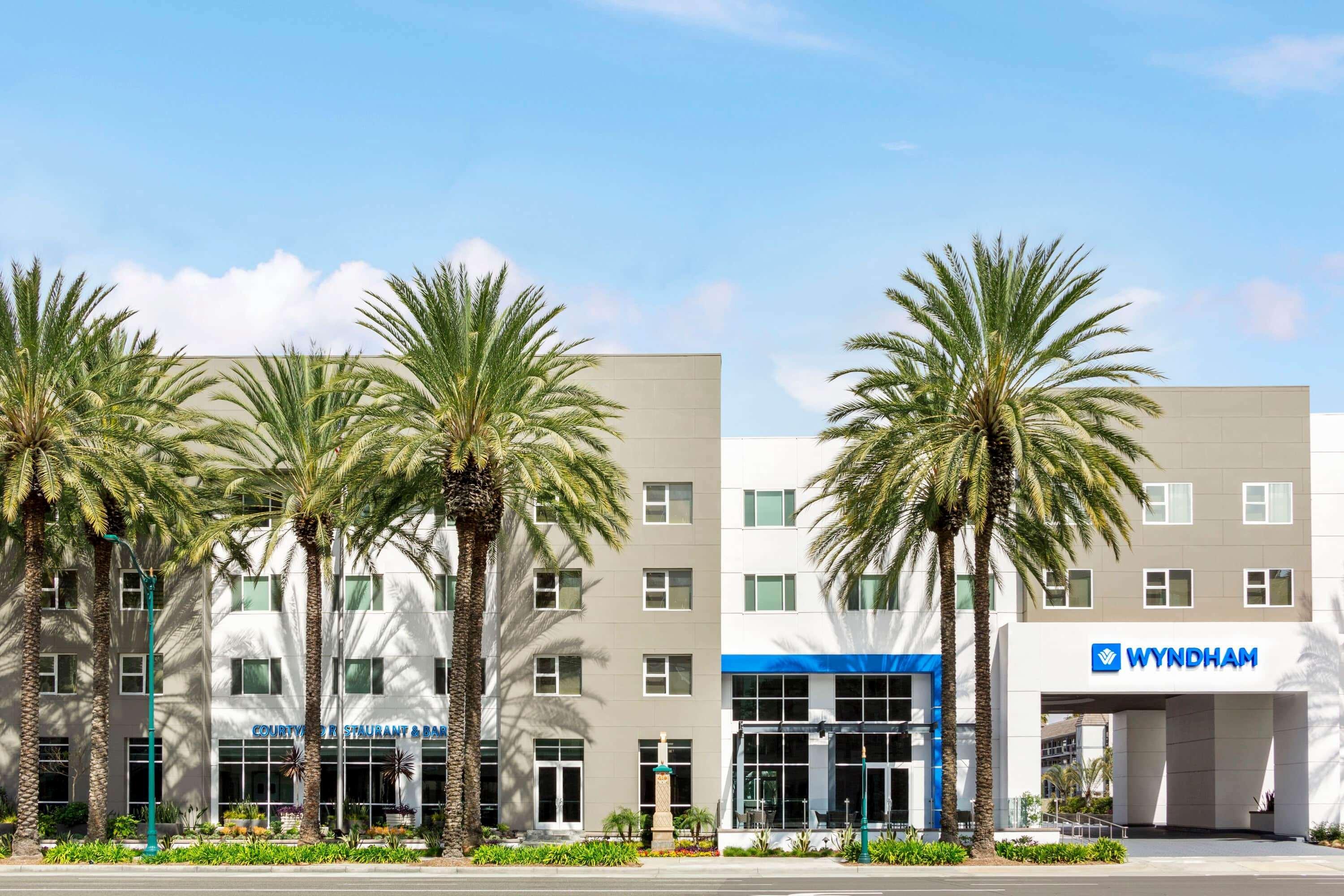 Wyndham Anaheim Hotel Екстериор снимка