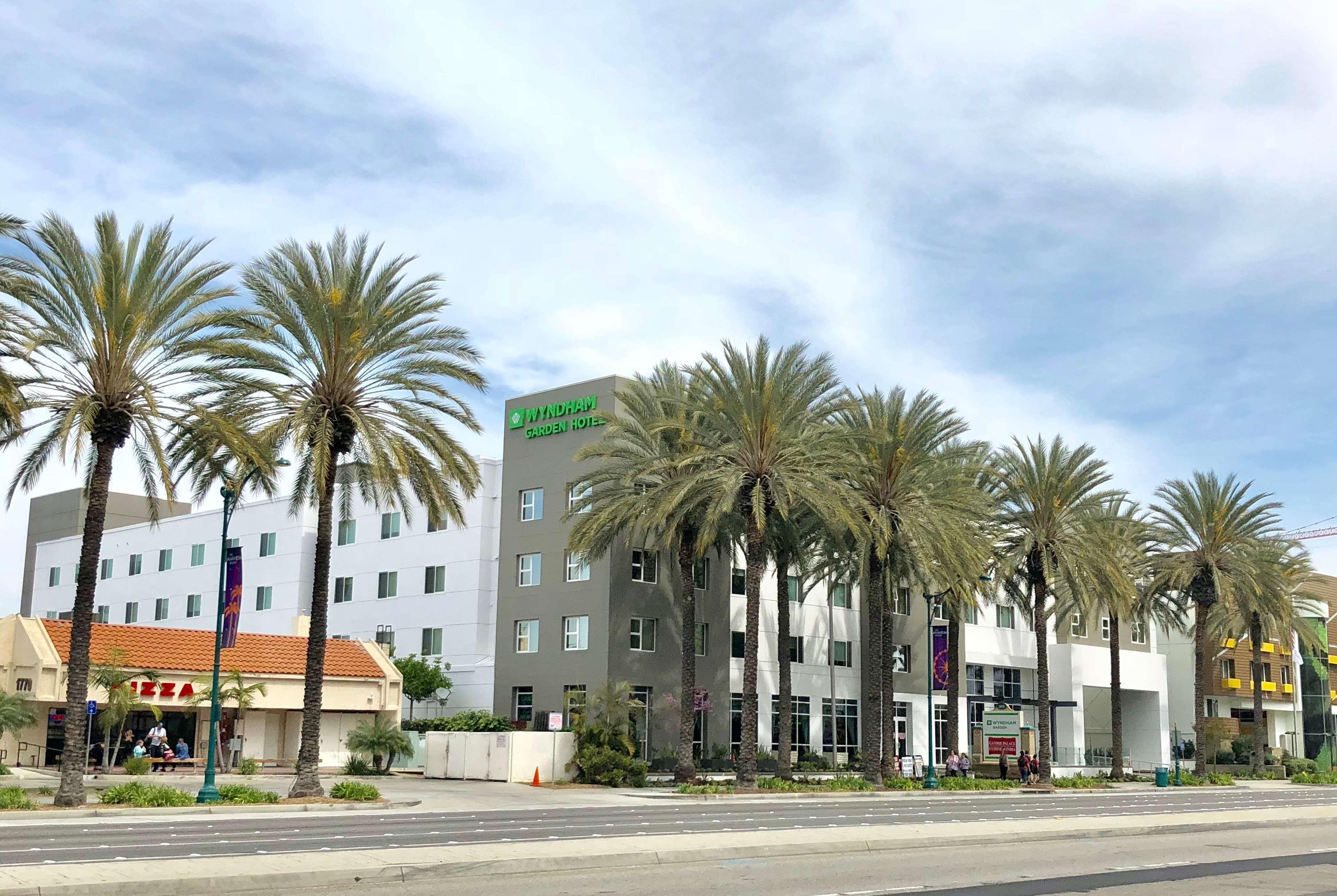 Wyndham Anaheim Hotel Екстериор снимка