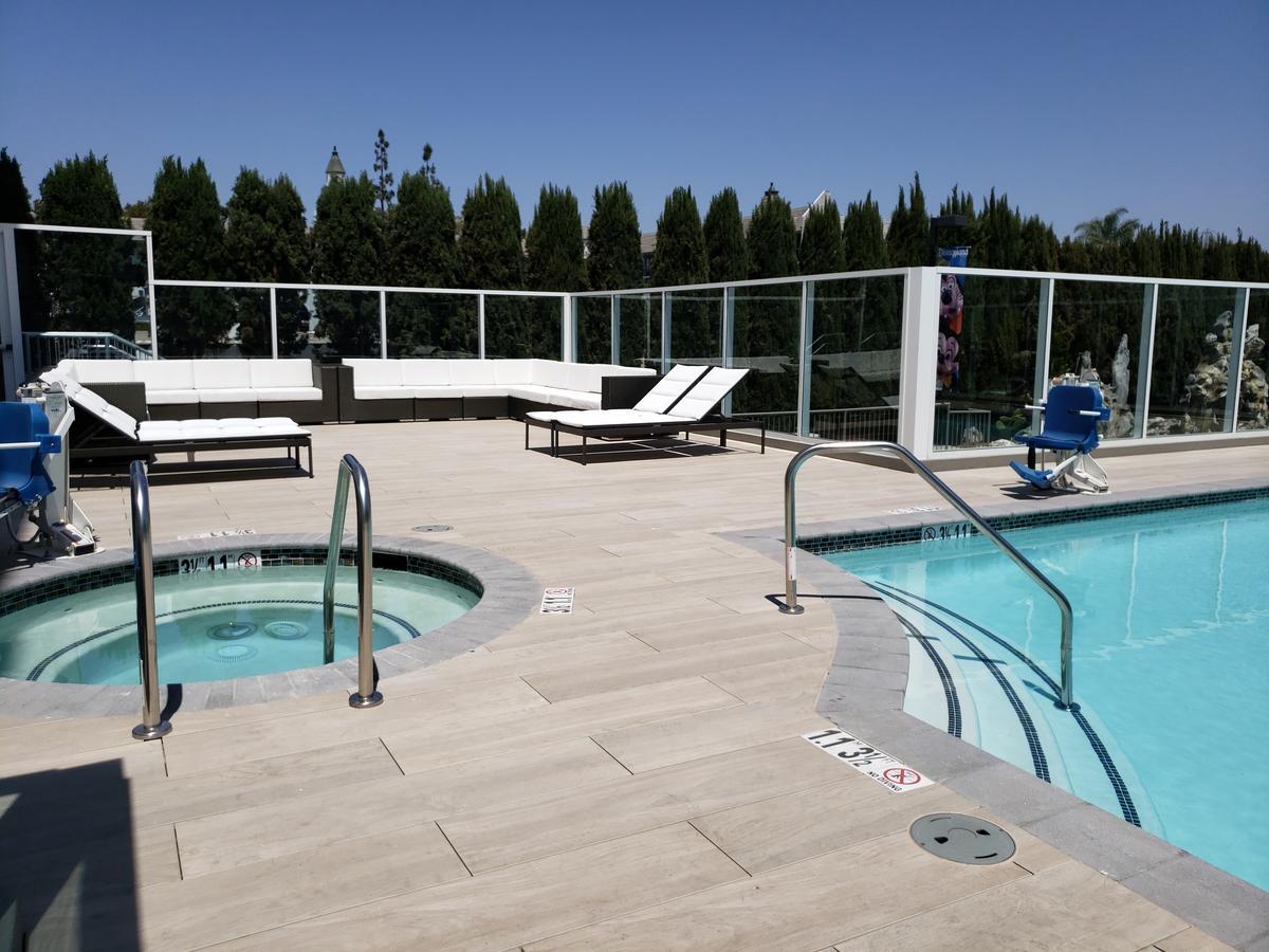 Wyndham Anaheim Hotel Екстериор снимка
