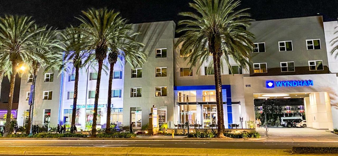 Wyndham Anaheim Hotel Екстериор снимка