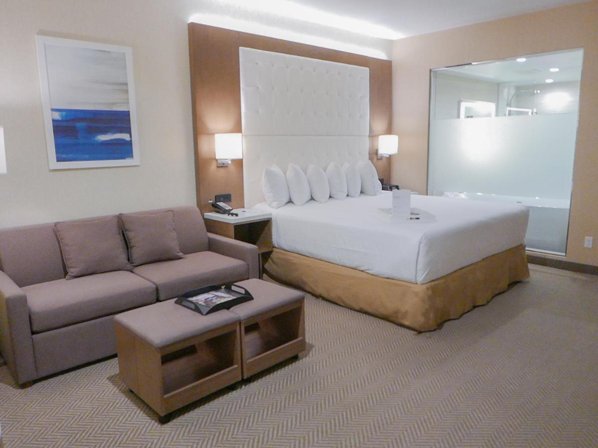 Wyndham Anaheim Hotel Екстериор снимка